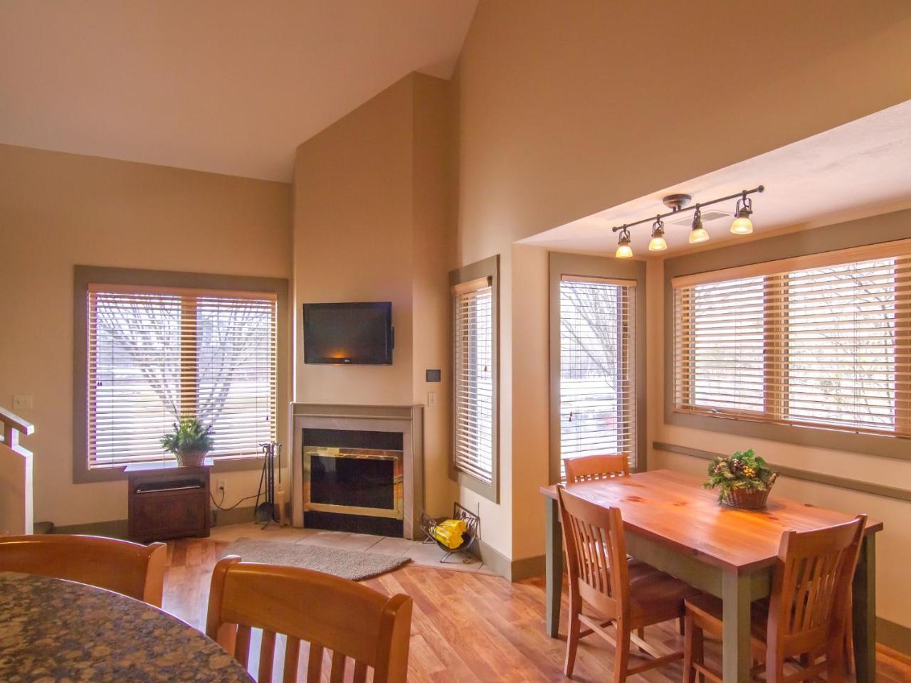 Spacious 2 Bed Condo At Crystal Mountain Resort Thompsonville Exterior photo